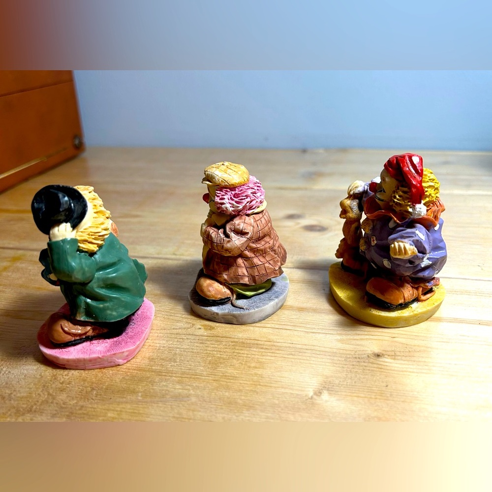 Vintage Circus Clown Figurine Set - Picture 2 of 9